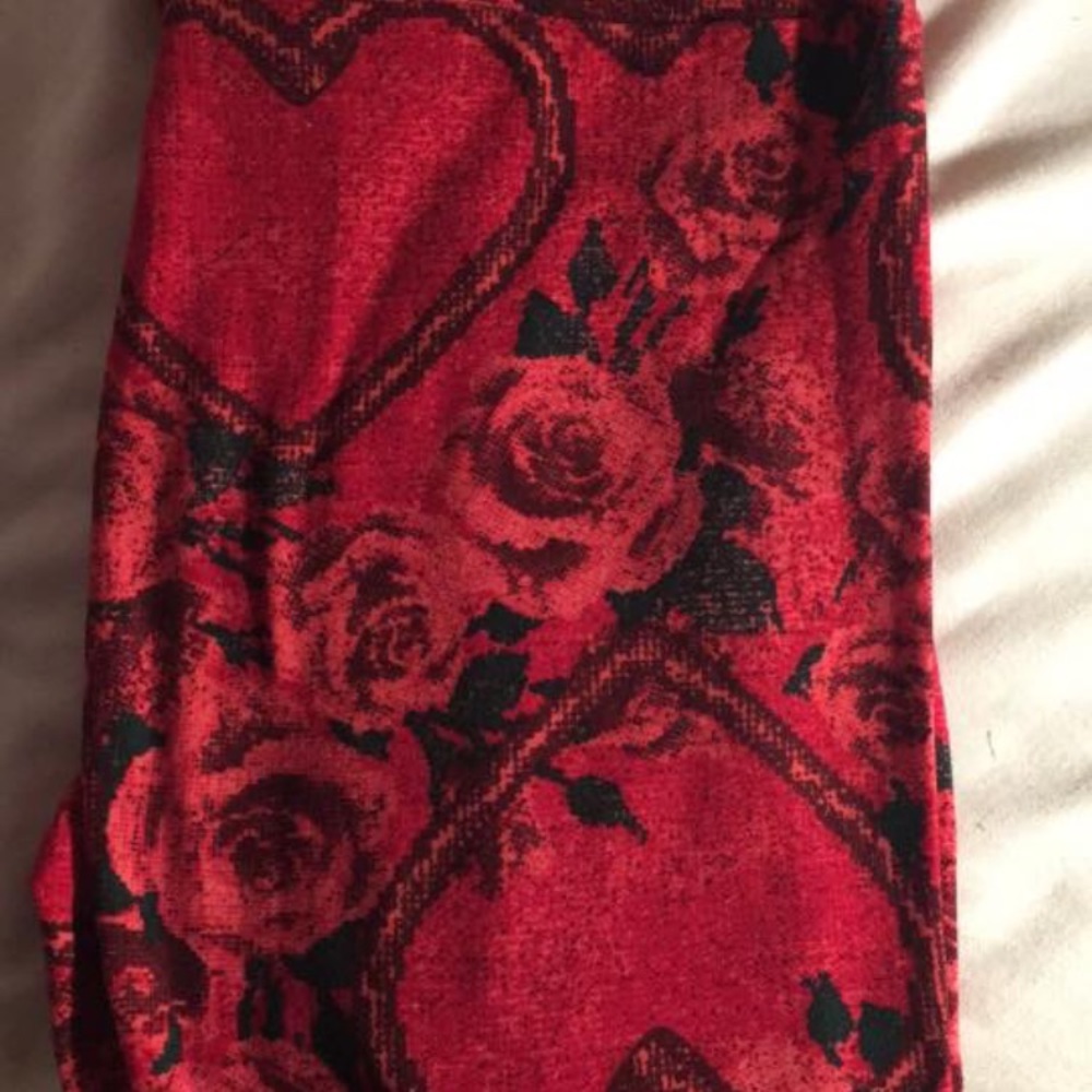 Lularoe Valentine Leggings